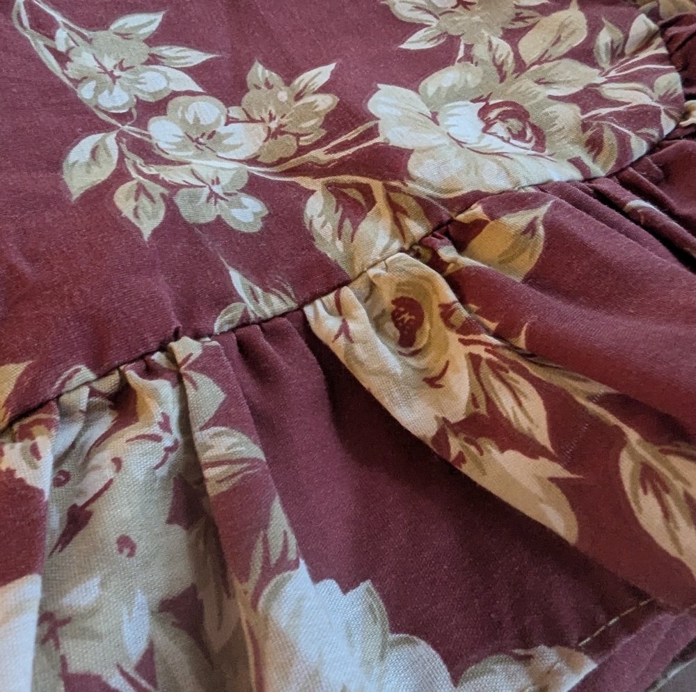 red floral ruffle trim vintage JCPenney shams burrowcore cottagecore cozy - Picture 9 of 9